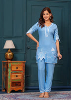 Women's red,sky ilaychi and black embroidered kurta pant set, with V-neck design and floral embroidery