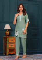 Women's red,sky ilaychi and black embroidered kurta pant set, with V-neck design and floral embroidery
