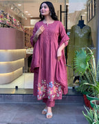 Rose Pink Floral Embroidered Kurta Pant Set with Dupatta for Women