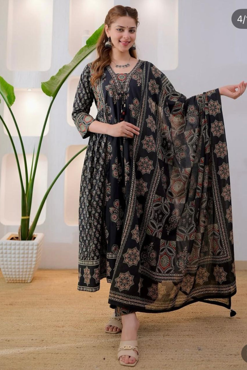 Women's Ethnic black rust Printed Kurta Pant Dupatta Set | Traditional Floral & Geometric Design | Anarkali Style Suit Set